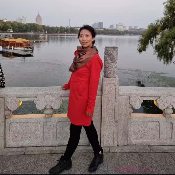 吉林51岁单身美女真诚找对象-井冈山征婚相亲网
