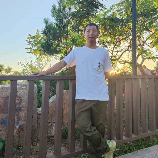 47岁岁辽宁单身帅哥 - 井冈山吉缘网